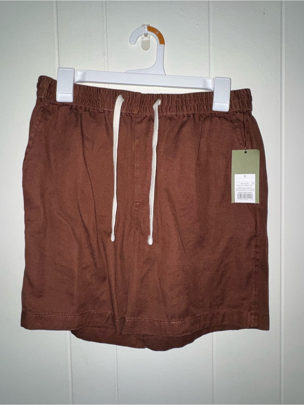 Goodfellow Men's Athletic Drawstring Shorts - Brown with White Drawcord